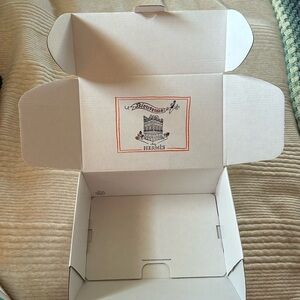 Hermes White Box
